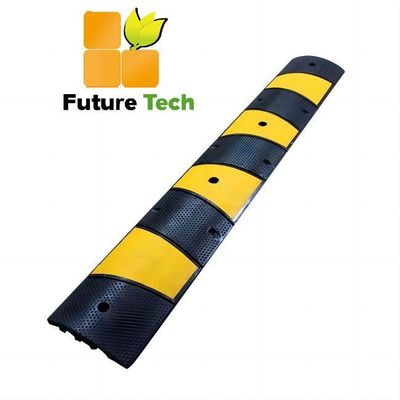 주문 교통 도로를 위한 1830x300x58mm 사려깊은 충돌 과속 방지턱 과중한 업무 과속 방지턱 온라인 제조